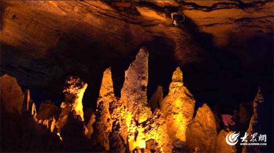 喜訊<strong></p>
<p>生態(tài)景觀</strong>！淄博市沂源九天洞入選《全球巖溶景觀與生態(tài)環(huán)境圖集》:生態(tài)景觀